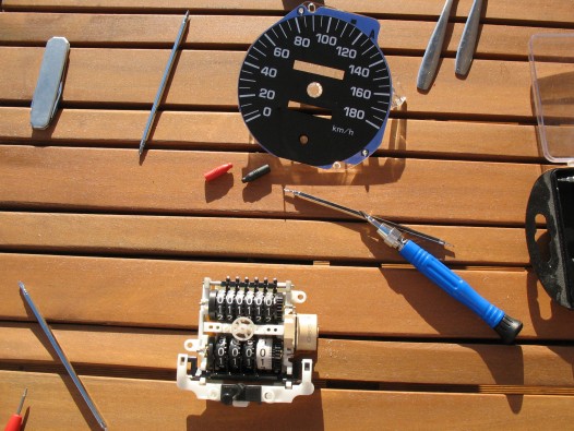 /fileadmin/media/Benutzer-Dateien/Don/Technik/Tacho/Tacho_004.jpg /fileadmin/media/Benutzer-Dateien/Don/Technik/Tacho/Tacho_004.jpg
