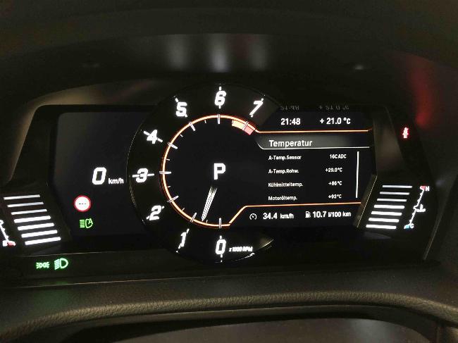 Zusätzliche Menüs im Kombiinstrument und im Control Display