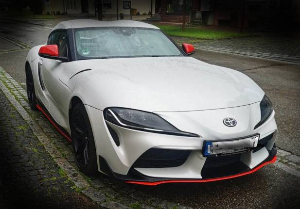 Foto von Otto Rundum noch rote Schweller verpasst !!