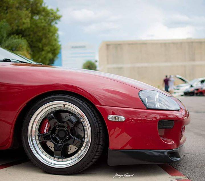 Foto von ProSpecImports @danny_supra2j Supra looking super clean here with the finishing touch - a set of Pro Spec Imports Supra specific hubcentric centre caps 👌👌