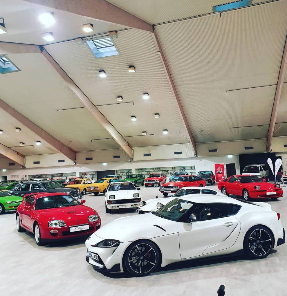 Photo of danielh2 Fotoshooting @toyota_collection @clippedmedia @roadcarandi with Generation mk1 mk2 mk3 mk4 mk5 and the toyota 2000 GT #supramk5 #supramk4 #supramk3 #supramk2 #supramk1 #toyotasupra #supramkv #supraa90 #supraa70 #toyotagrsupra #grsupra #a90supra #gazoracing #toyota2000gt #instacar #carporn #sportscar