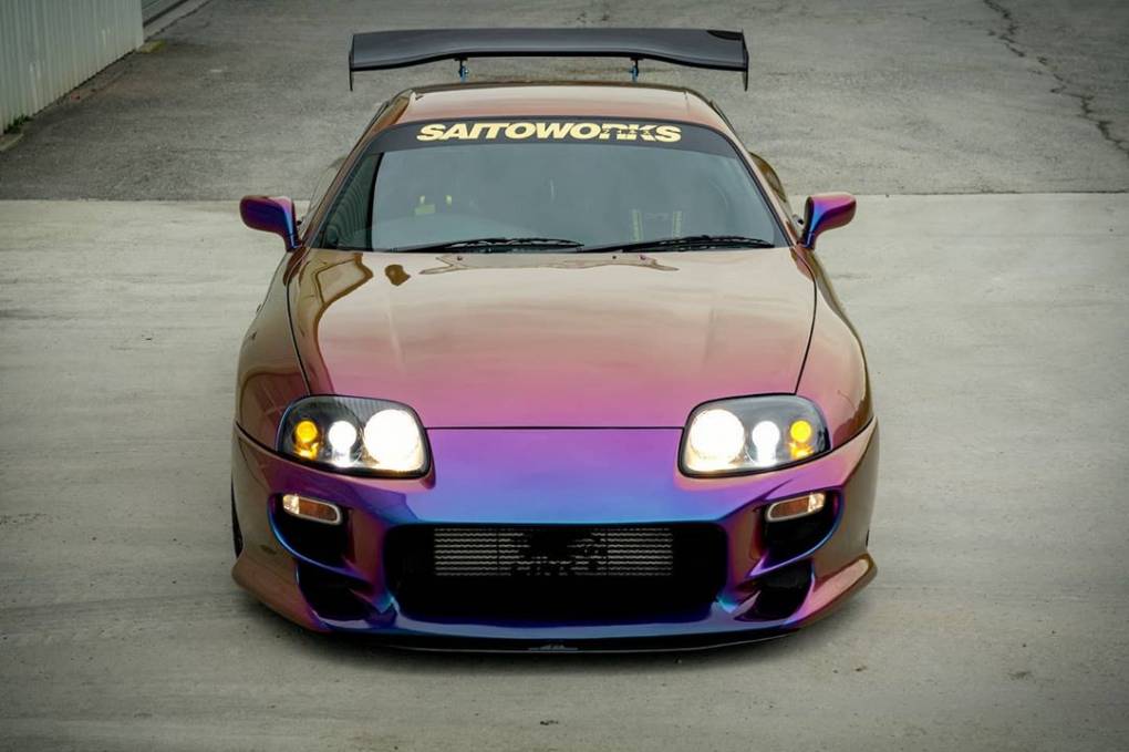 Foto von Sommertech All lights on Photo: @domsupra #sommertech #supragramm #supramkiv #supramk4 #supraowners #midnightpurple #veilside #volk #ridox #aprperformance #top_secret #flexfuel #hks #injectordynamics #naritadogfight #2step #swisscars #tigerstyle #mkiv #toyotasupra #toyota #2jz #loweredlifestyle #e85 #linkg4 #cleanstyle #deatschwerks #rays #carporn #boost