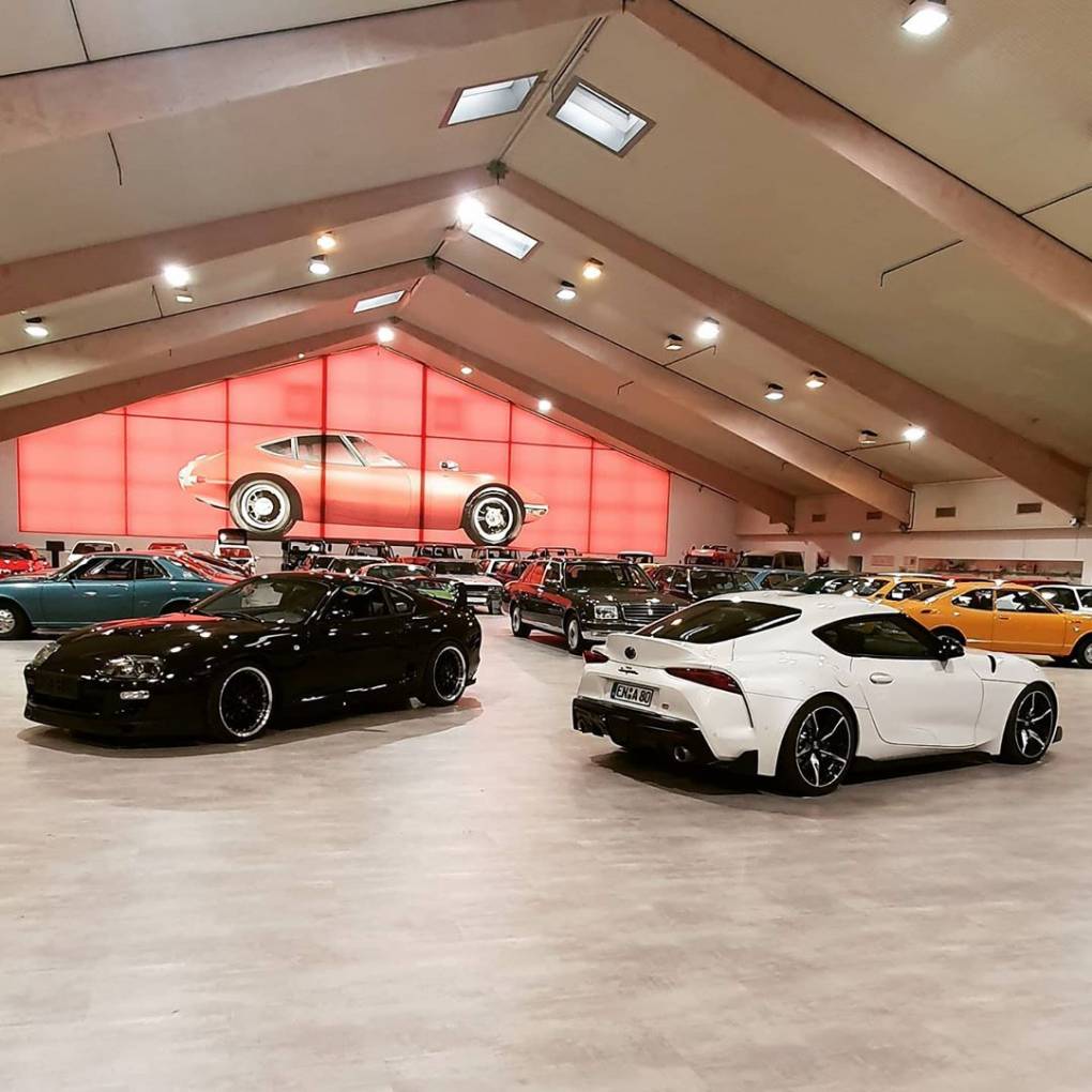 Photo of danielh2 Nice Duo🏴🏳 #blackandwhite #supramk4 #supramk5 #toyotagt2000 #toyotacollection #supramkv #grsupra #supramkiv #toyotasupramk5 #toyotasupramkv #a90supra #a80supra